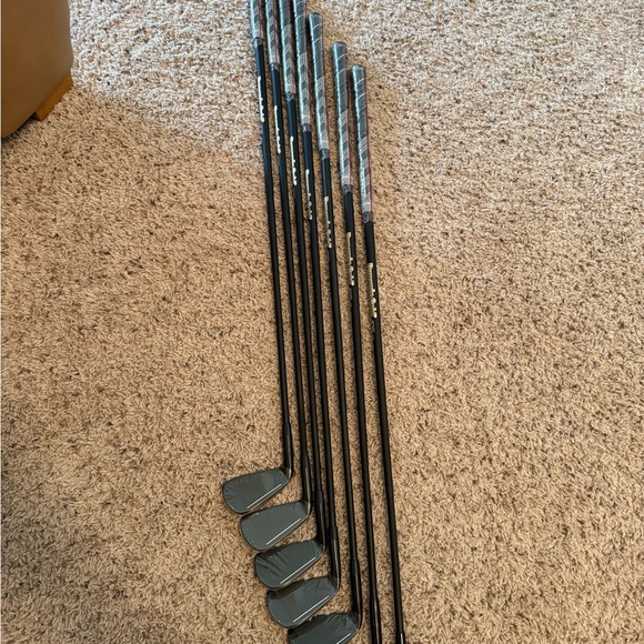 Black phantom 2024 P790 4-pw - Picture 1 of 11